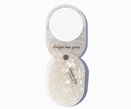 Kaya Mo Yan Mirror Comb